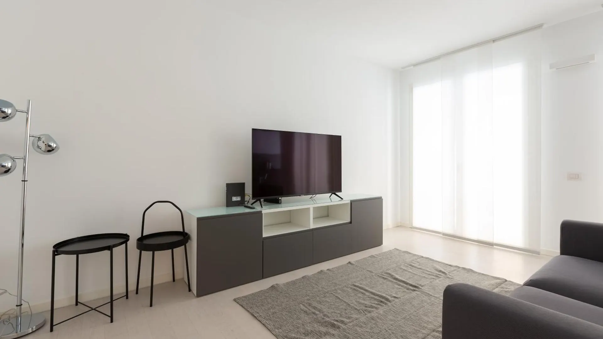 Porta Nuova Bright And Roomy Flat Milan 0*,