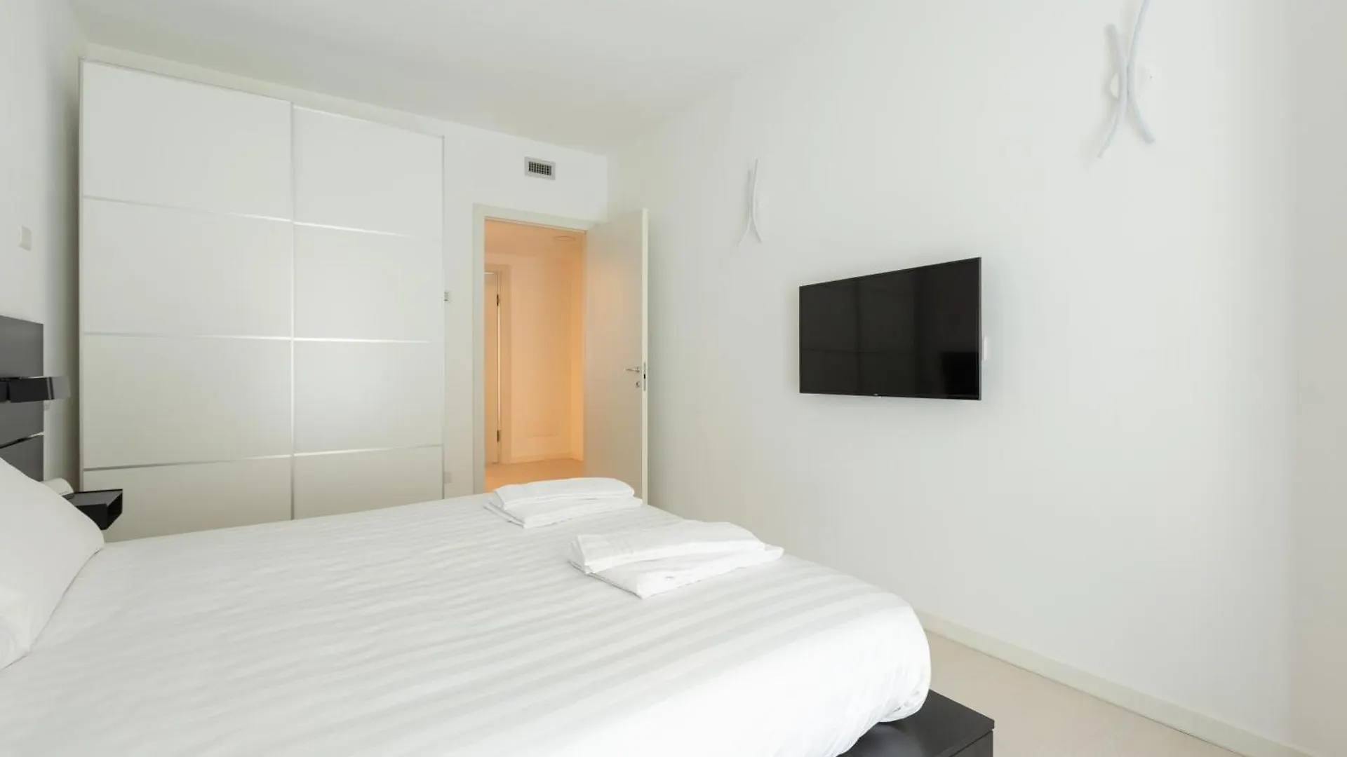 Apartment Porta Nuova Bright And Roomy Flat Milan Italy